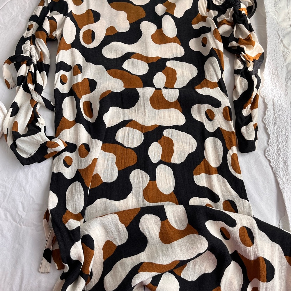 Marimekko Women's Paulina dress size 38- Black, White, Brown Abstract Design - Picture 4 of 8